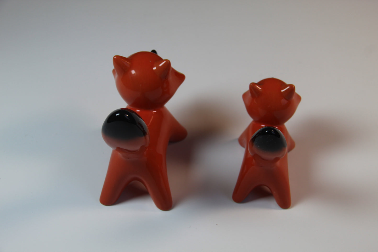 Handcrafted Ceramic Fox Pair – Decorative Large & Small Fox Set