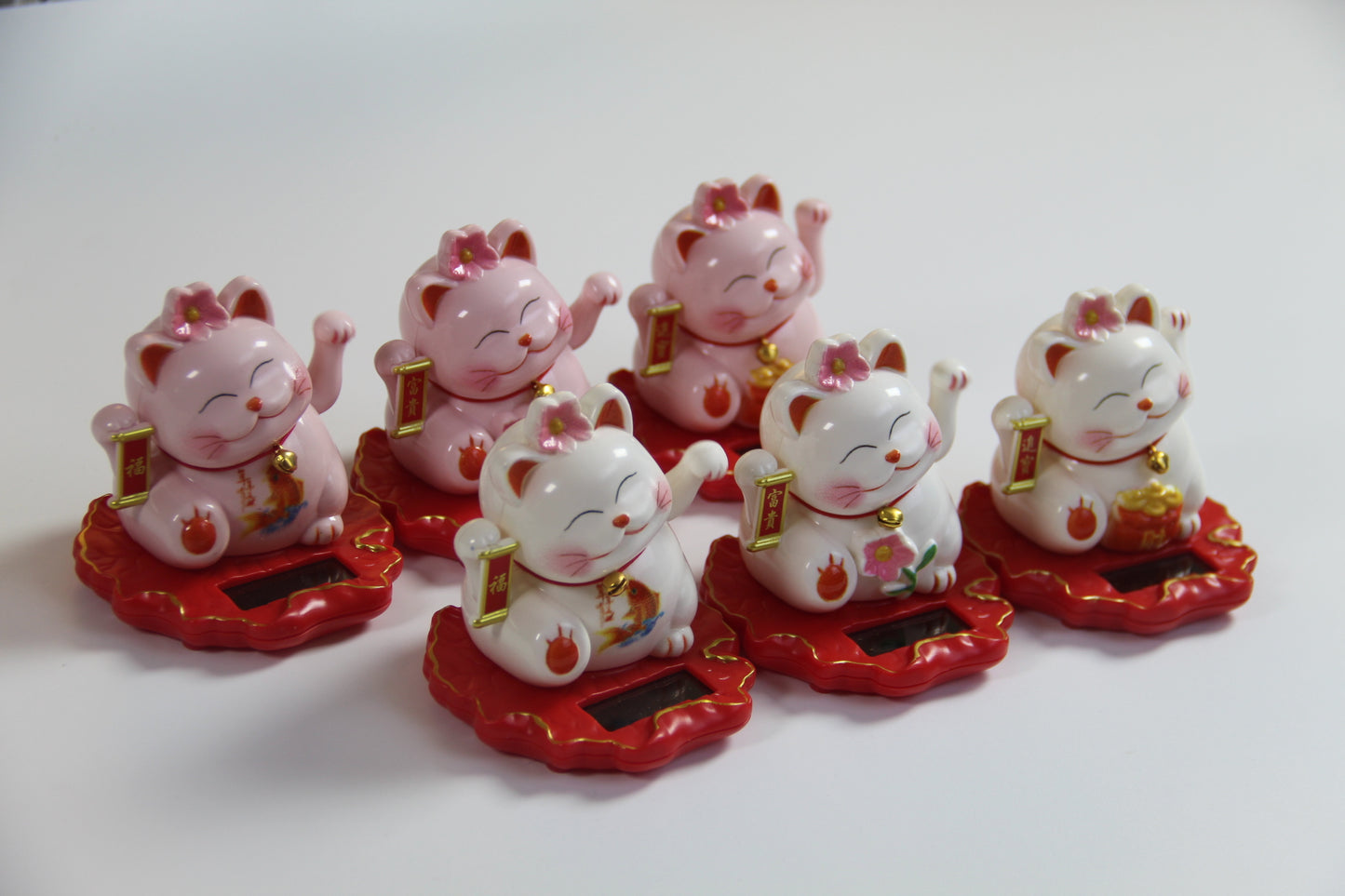 Maneki Neko Lucky cat "Blossom" solar energy auto waving hand bring you fortune and good luck