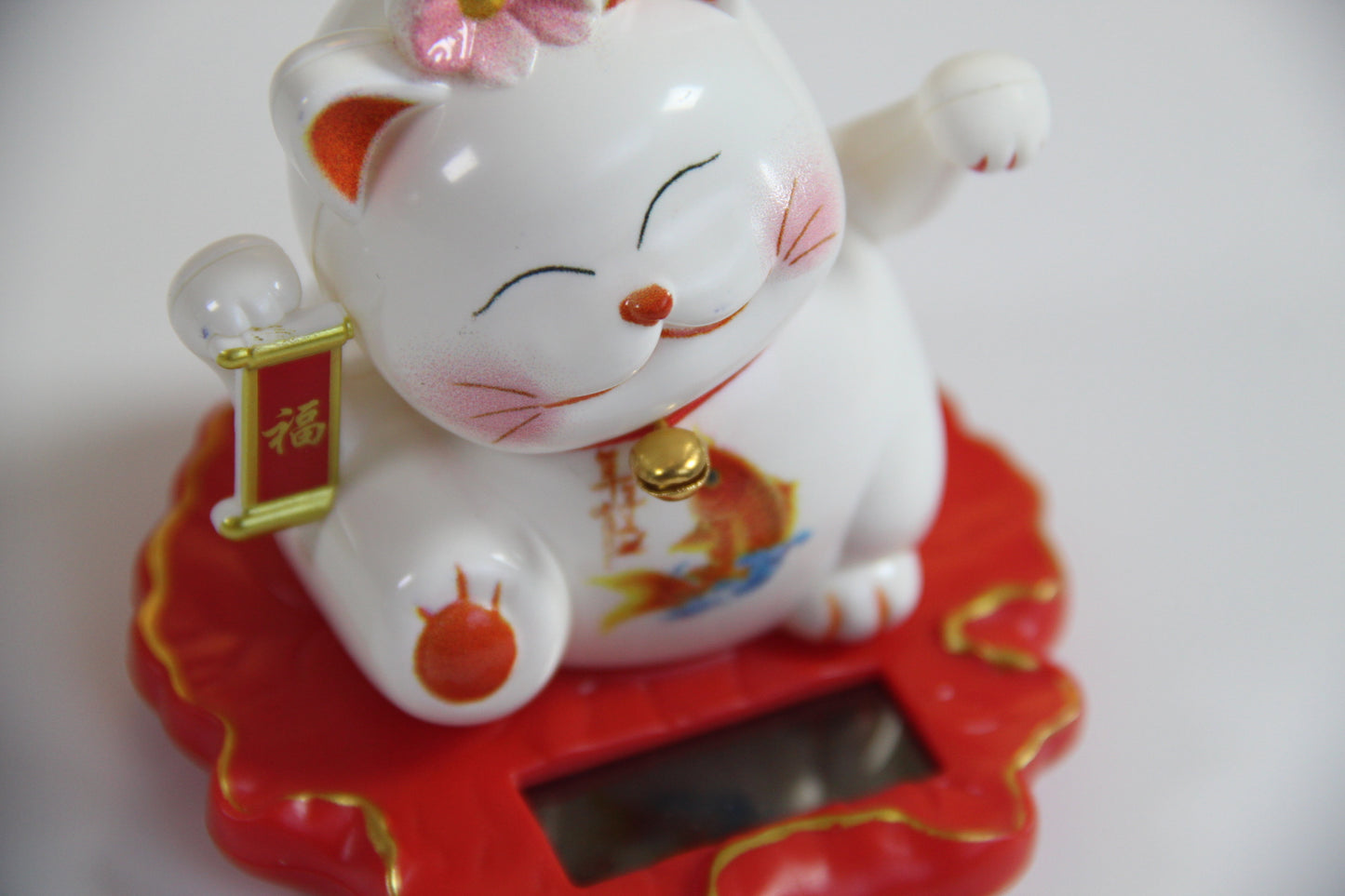 Maneki Neko Lucky cat "Blossom" solar energy auto waving hand bring you fortune and good luck