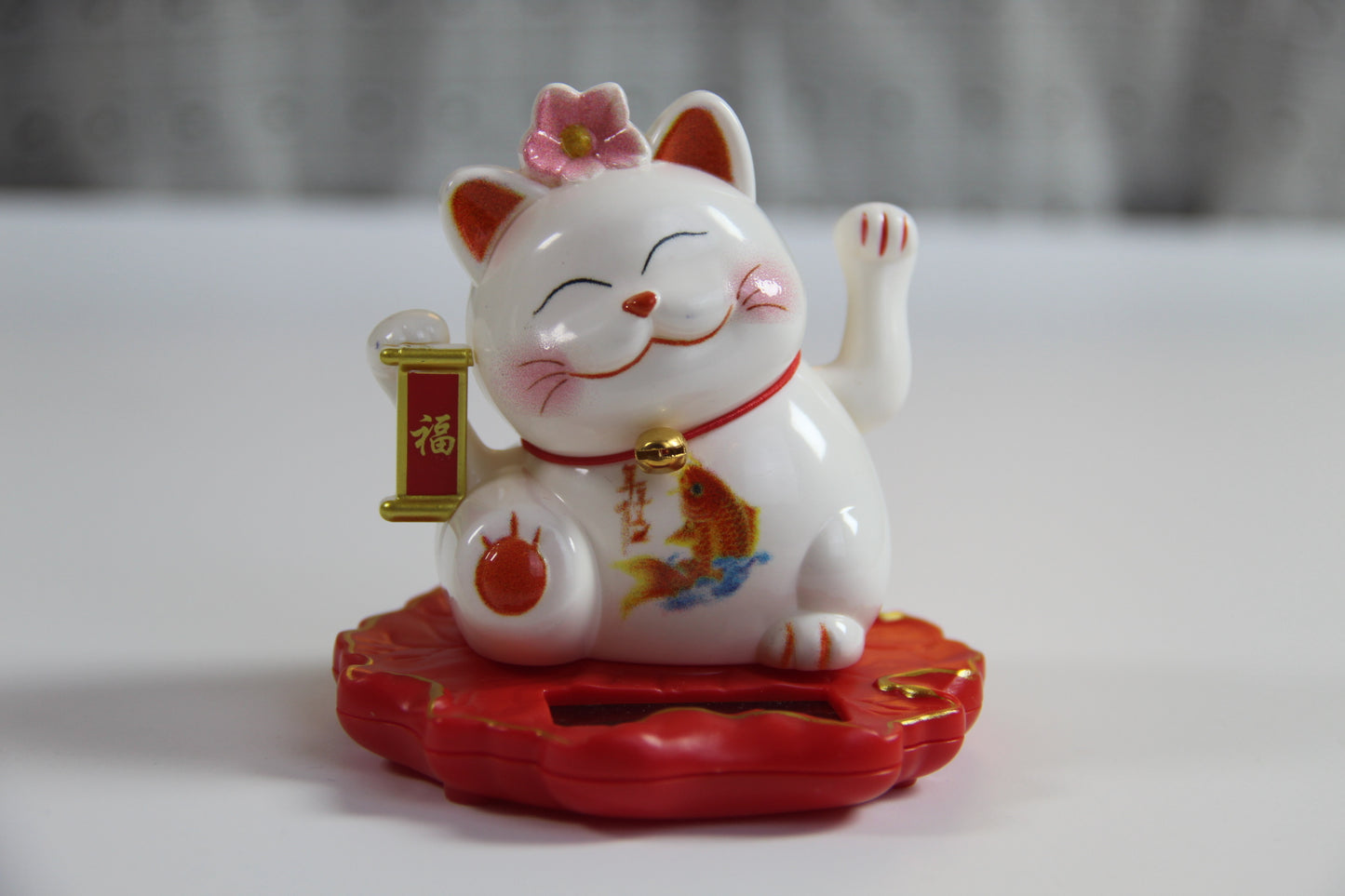 Maneki Neko Lucky cat "Blossom" solar energy auto waving hand bring you fortune and good luck