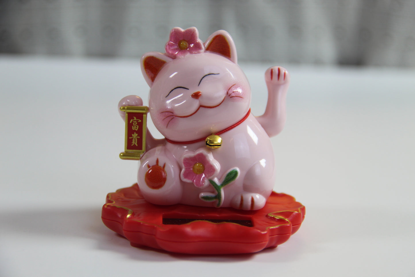 Maneki Neko Lucky cat "Blossom" solar energy auto waving hand bring you fortune and good luck