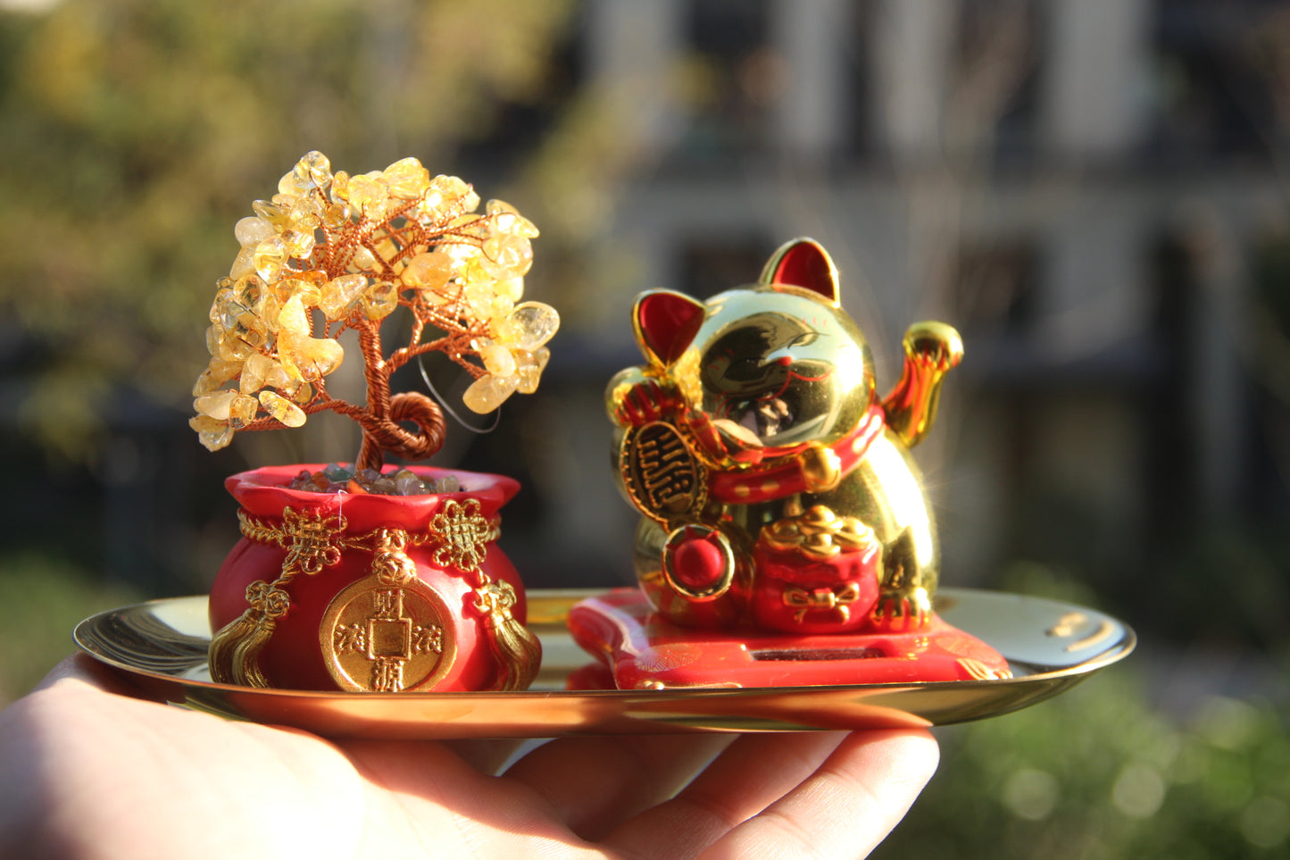 Maneki Neko Lucky cat solar energy auto waving hands bring you fortune and good luck